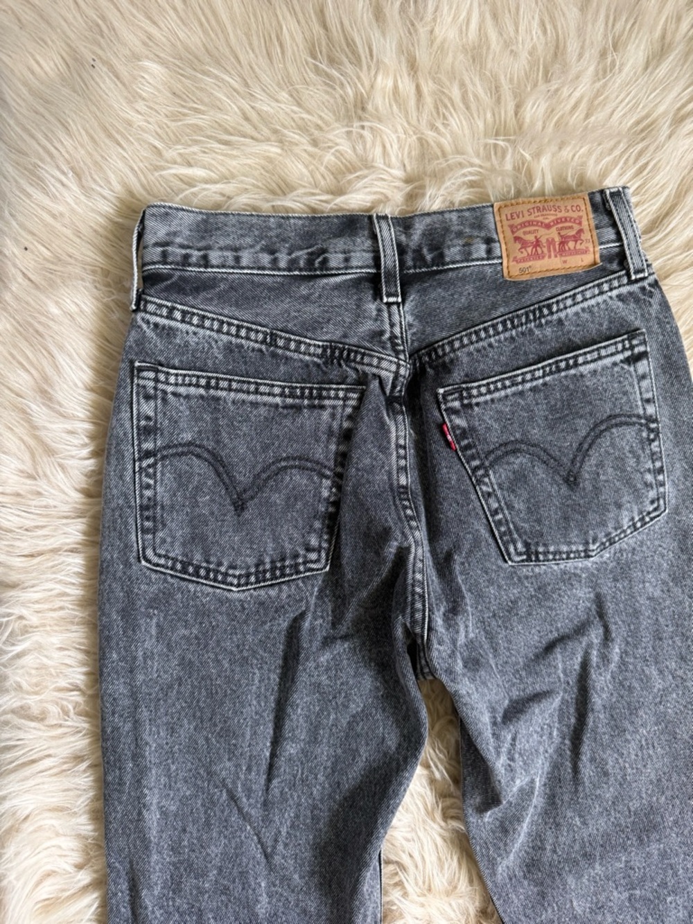 Levi's 501 100% Cotton Black Washed Jeans - Picture 12 of 14